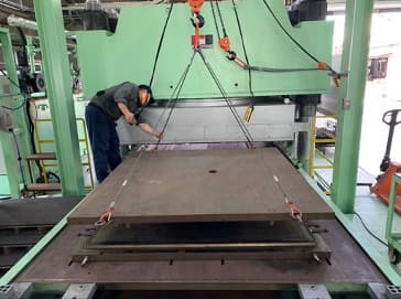 Rubber Molding Press